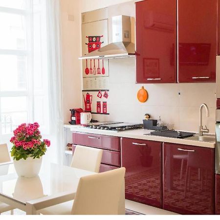 Casa Vacanze L'Altra Diaz Syracuse Buitenkant foto